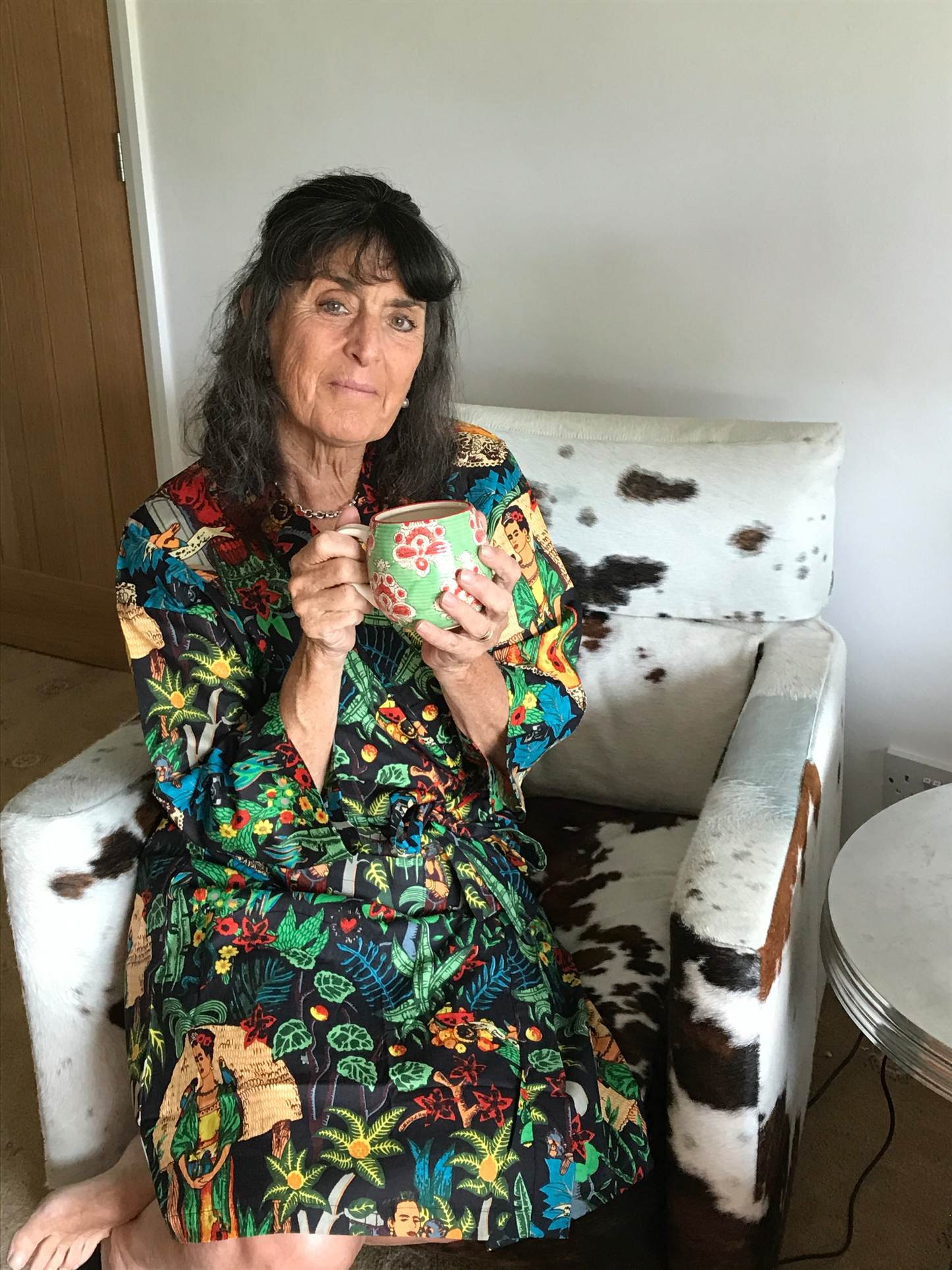 Frida.100% cotton kimono style dressing gown. Black background but printed vibrant colours. Whacky design. Monkeys, parrots, and Frida Kahlo, the iconic Mexican artist. ladies dressing gown, dressing gown for women, kimono dressing gown, colourful womens sleepwear, cotton dressing gown,