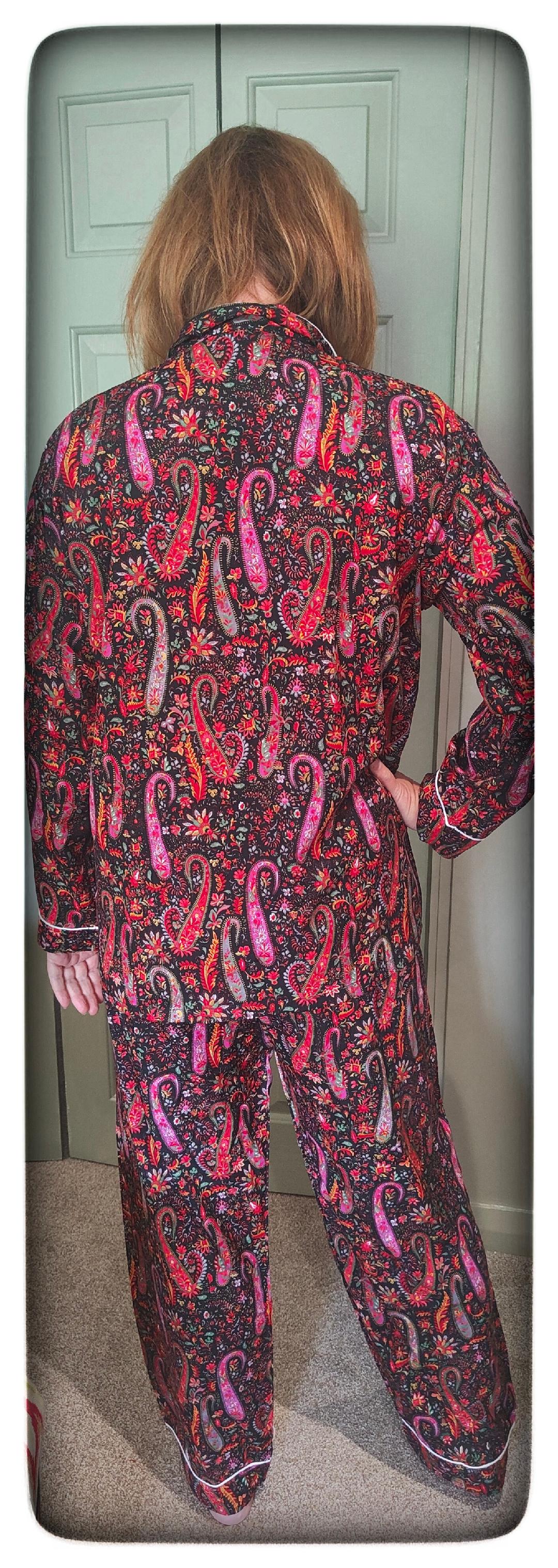 Luxury Silk Pyjamas, 100% Rayon, Beautiful Colours with Matching Envelope Case