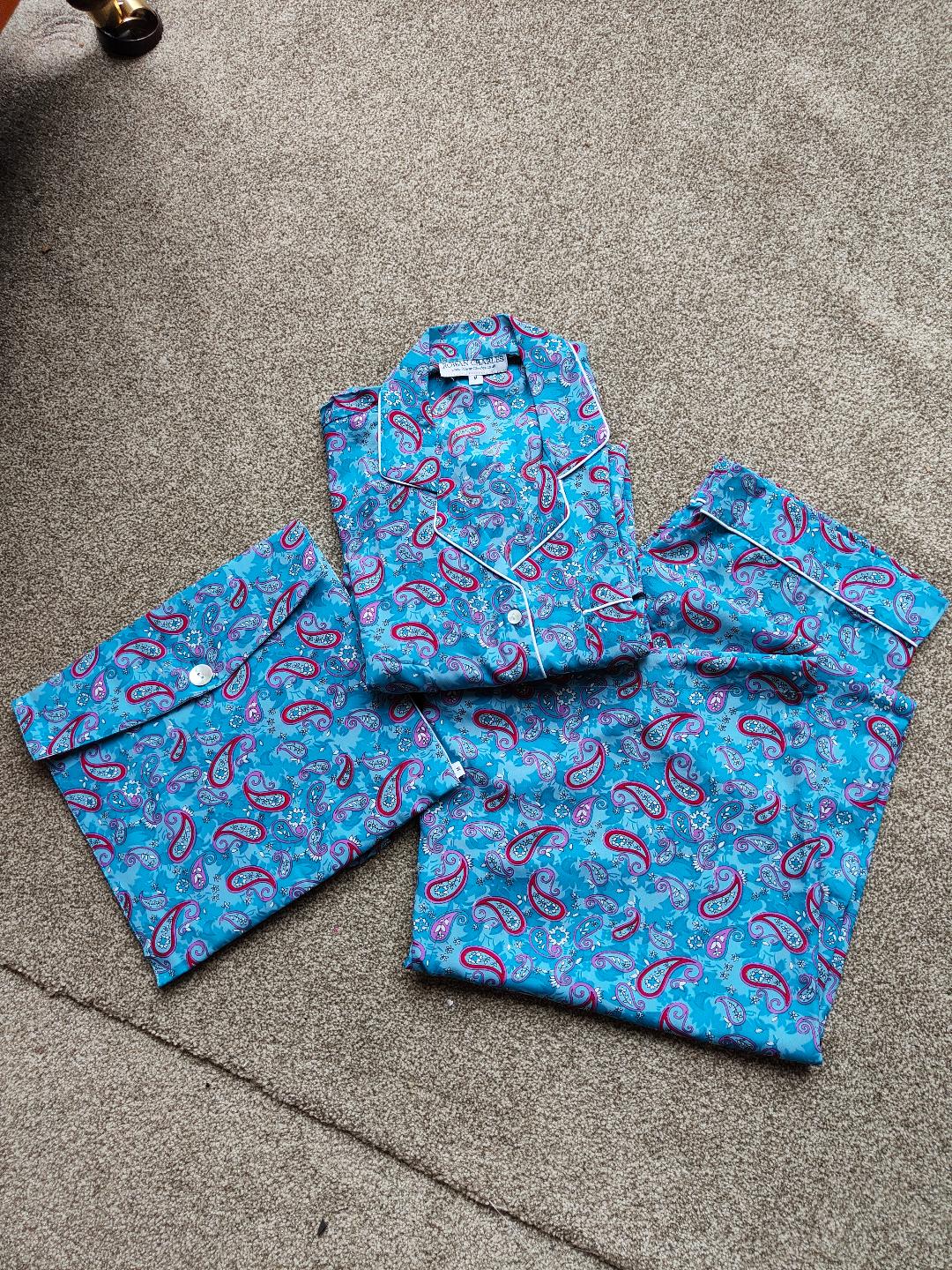 Luxury Silk Pyjamas, 100% Rayon, Beautiful Colours with Matching Envelope Case