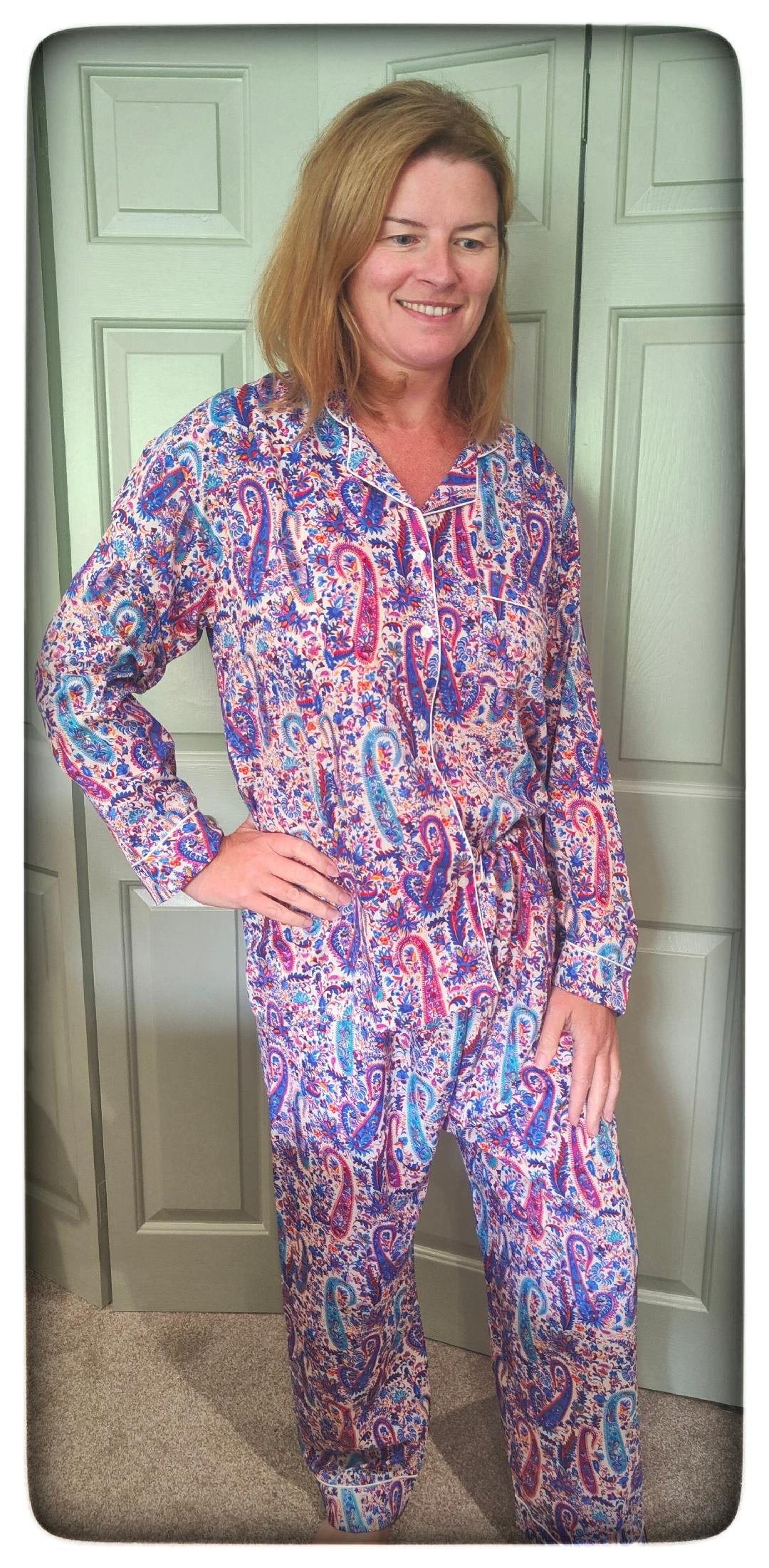 Luxury Silk Pyjamas, 100% Rayon, Beautiful Colours with Matching Envelope Case